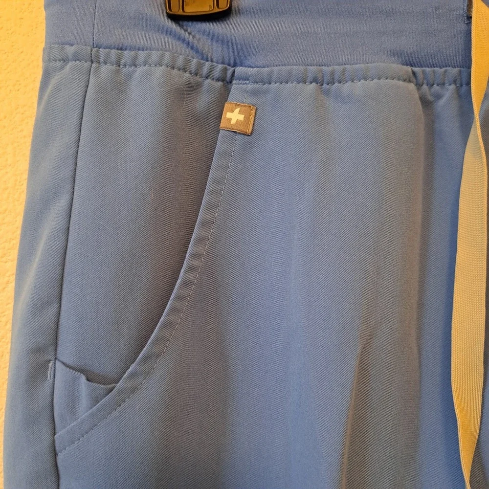 Figs Technical Collection Scrub Set Blue V-Neck Top Jogger Pants Small W18SW2005